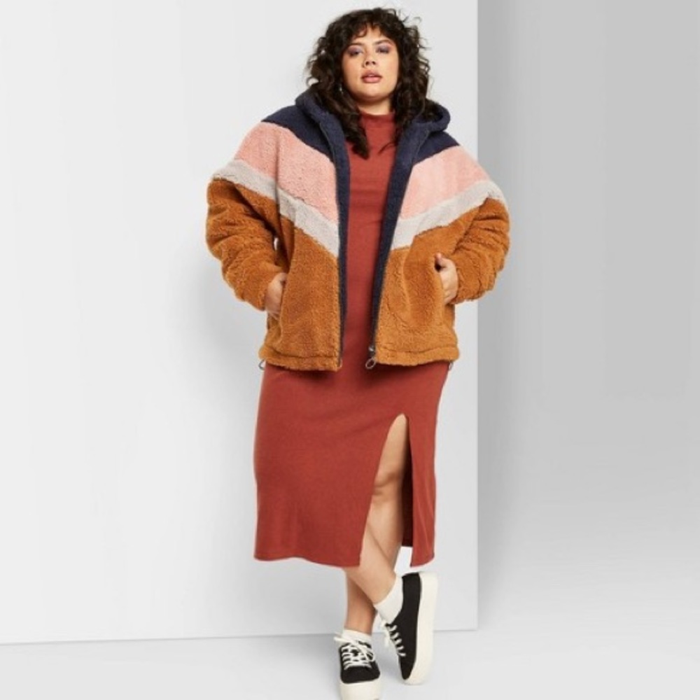 Colorblocked Sherpa Jacket with Hood - Picture 2 of 5